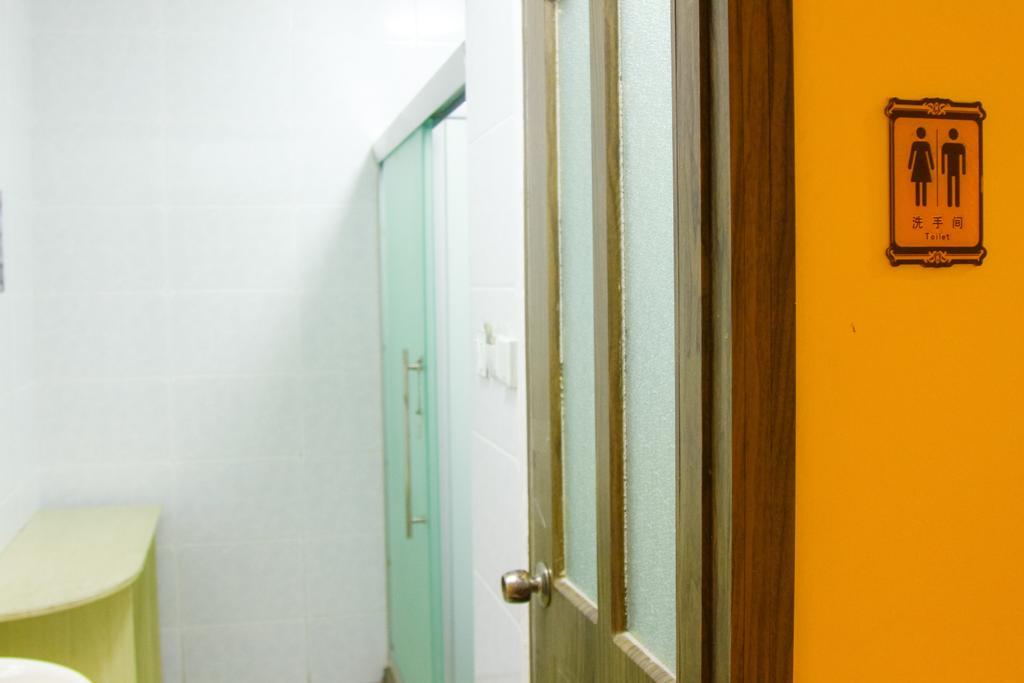 Leo Tian An Men Hostel Beijing Exterior photo