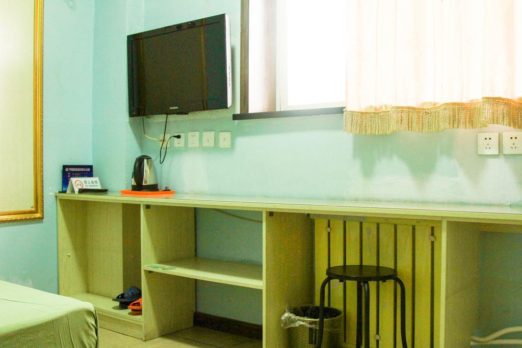 Leo Tian An Men Hostel Beijing Exterior photo