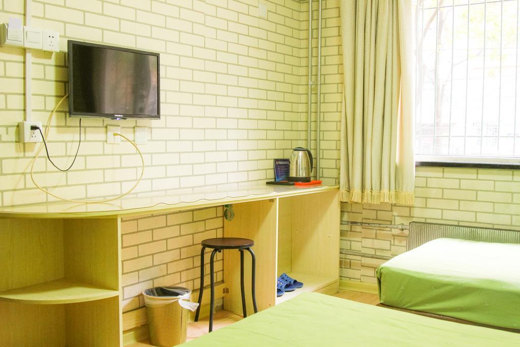 Leo Tian An Men Hostel Beijing Exterior photo